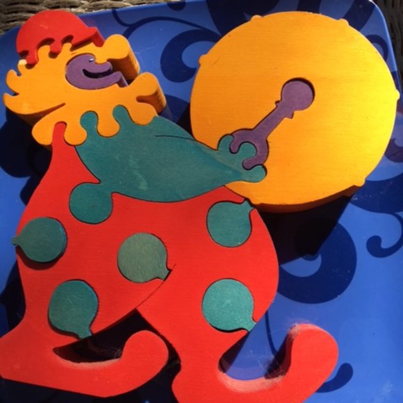EUC ,Solid, Hand scrolled & painted clown puzzle - Picture 1 of 5